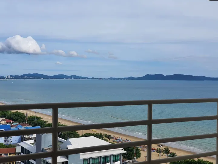 Studio for sale at View Talay 8