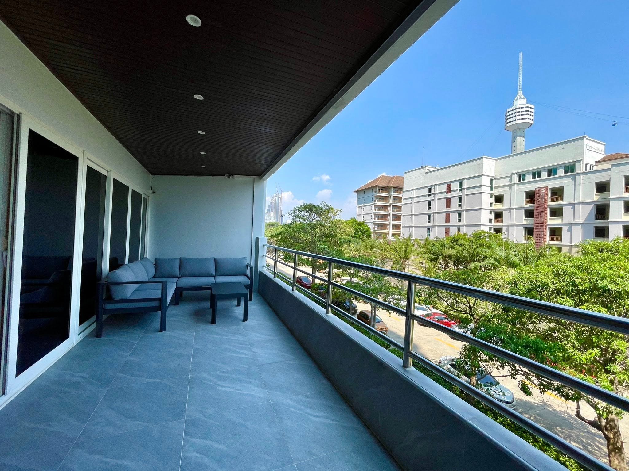 2 Bedroom Condo for sale at View Talay 3A