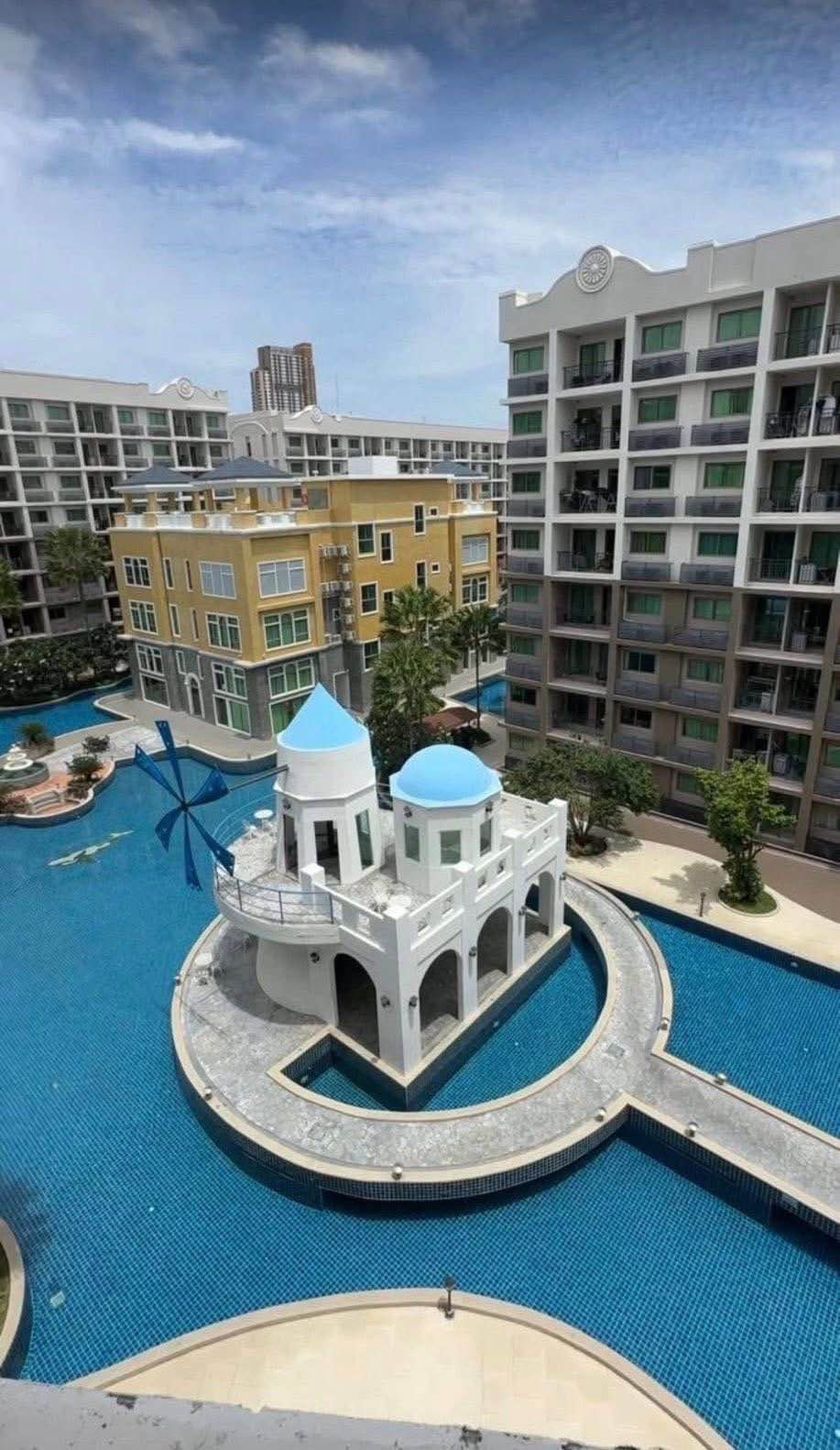 1 Bedroom Condo for rent at Arcadia Beach Continental