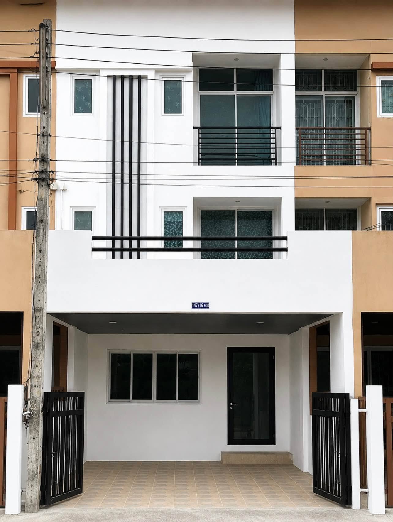 3 Bedroom Townhouse for rent in Central Pattaya