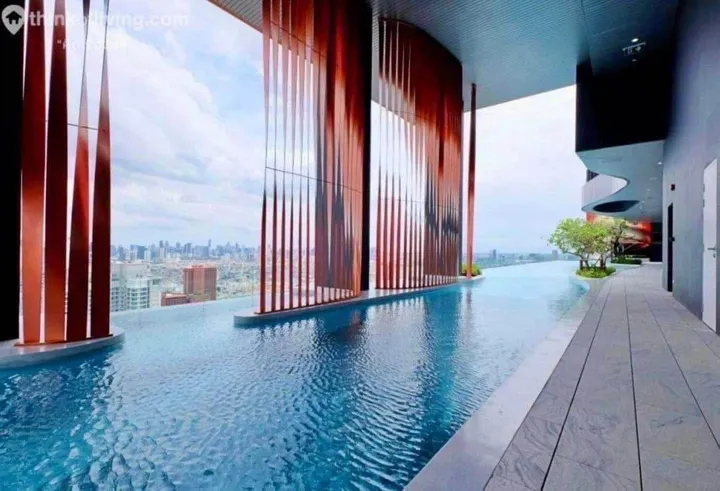 Photo from a listing at XT Huaikhwang