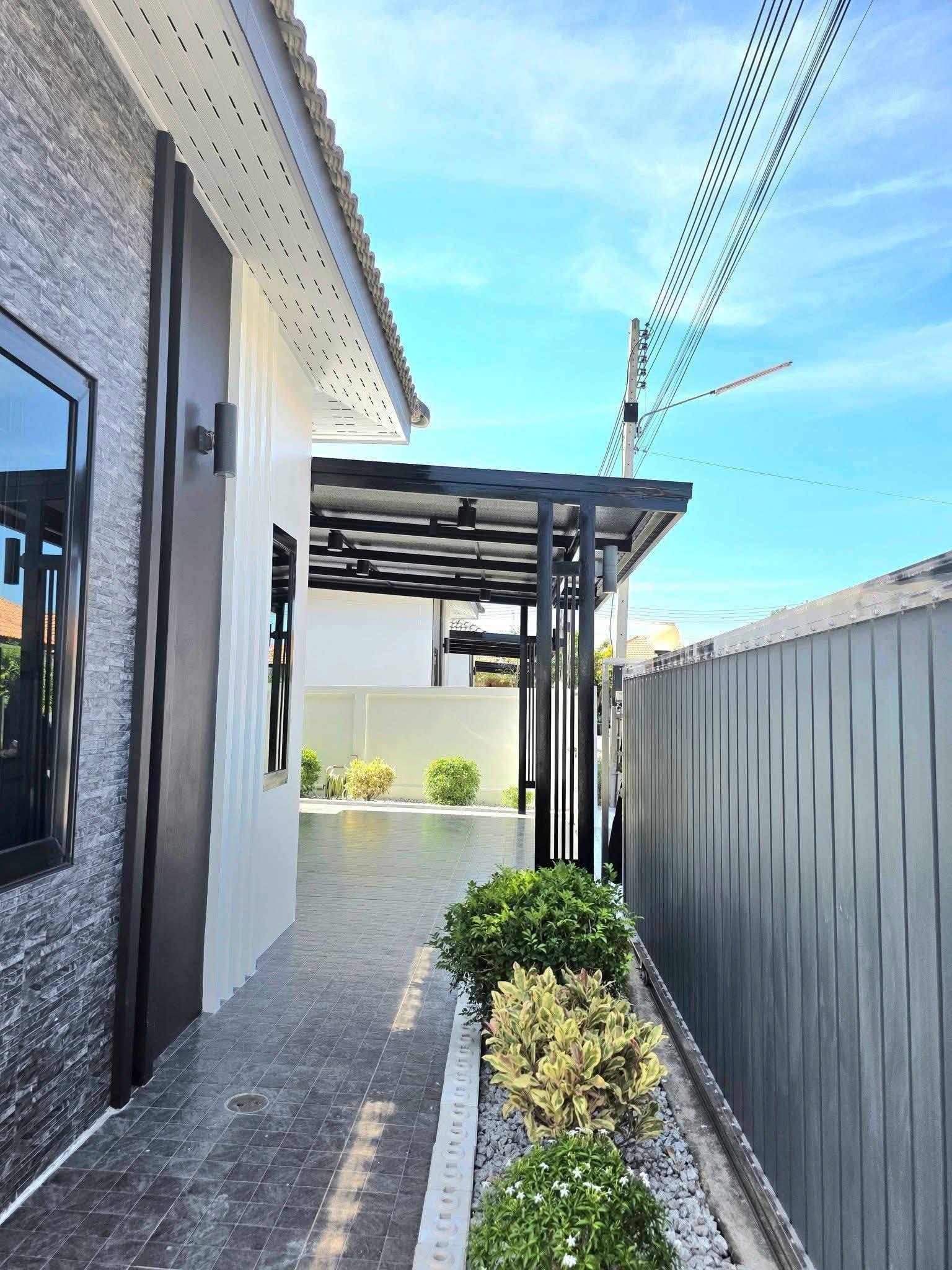 3 Bedroom House for sale in Central Pattaya