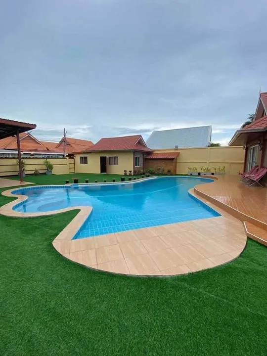 5 Bedroom Villa for rent in Chaiyapruek 2