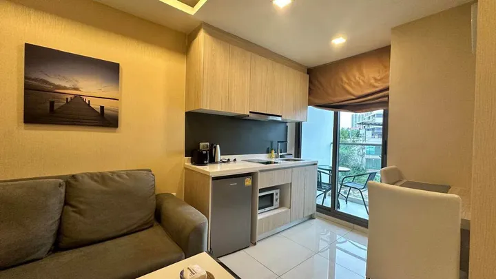 1 Bedroom Condo for rent at Arcadia Beach Resort
