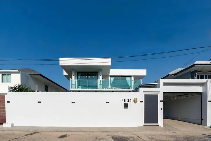 5 Bedroom Villa for sale at View Point Village