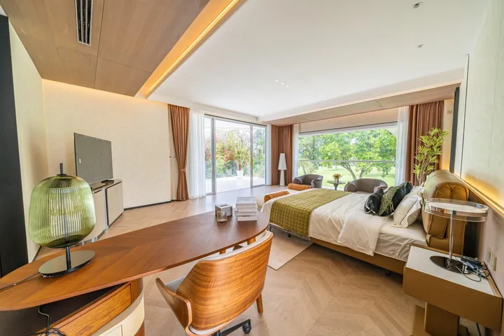 8 Bedroom Villa for sale in Sattahip