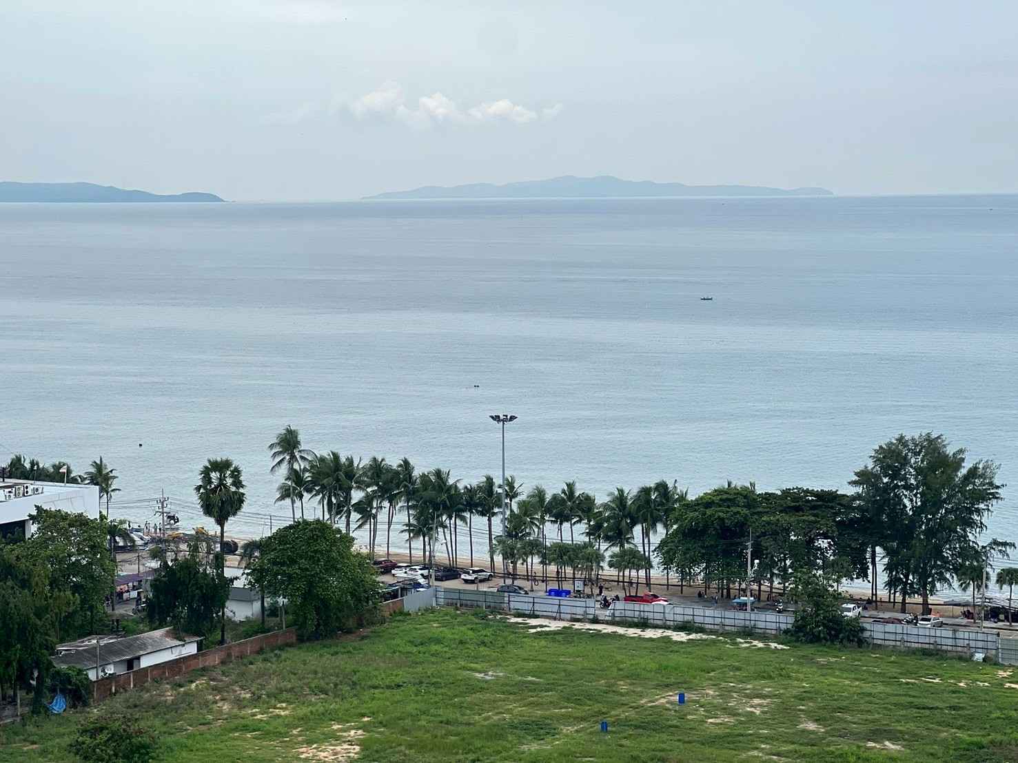 1 Bedroom Condo for sale in Jomtien