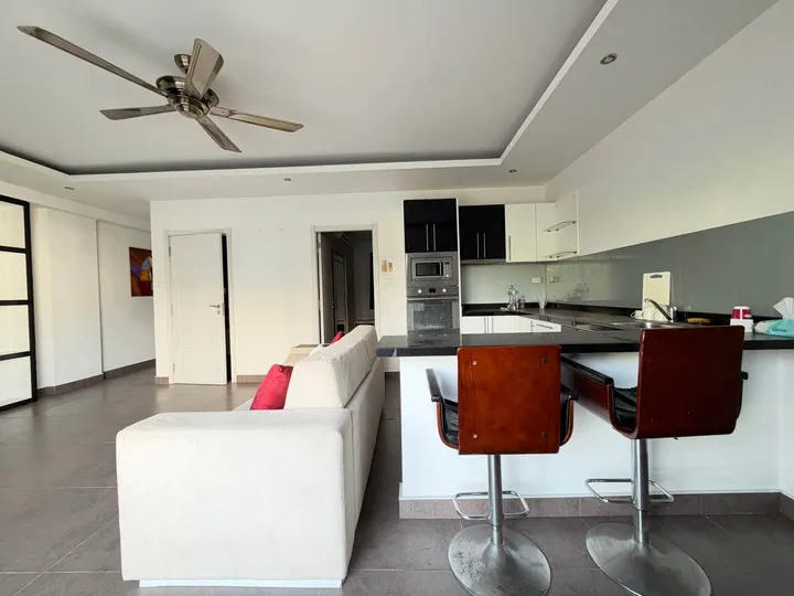 1 Bedroom Condo for sale at Tudor Court