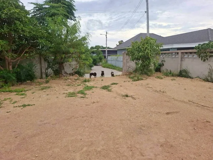 Land for sale in Huai Yai