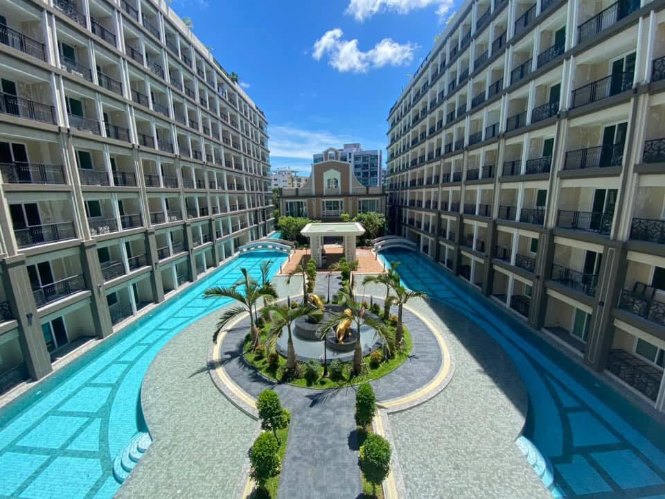 Studio for rent at Dusit Grand Park 2
