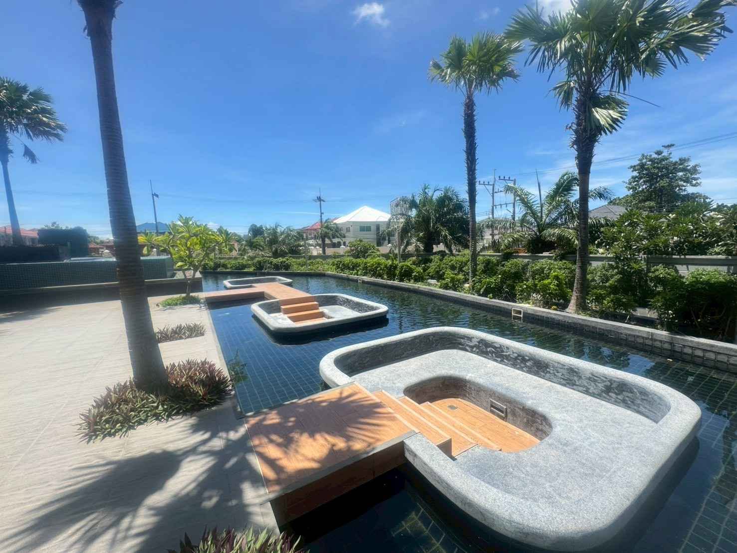 1 Bedroom Condo for sale at The Trust