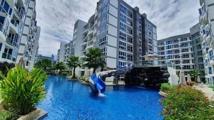 Photo from a listing at Veranda Residence