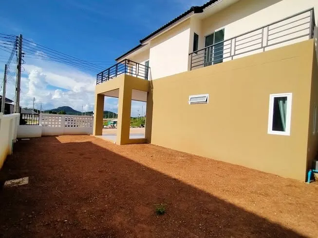 4 Bedroom House for sale in Bang Saray