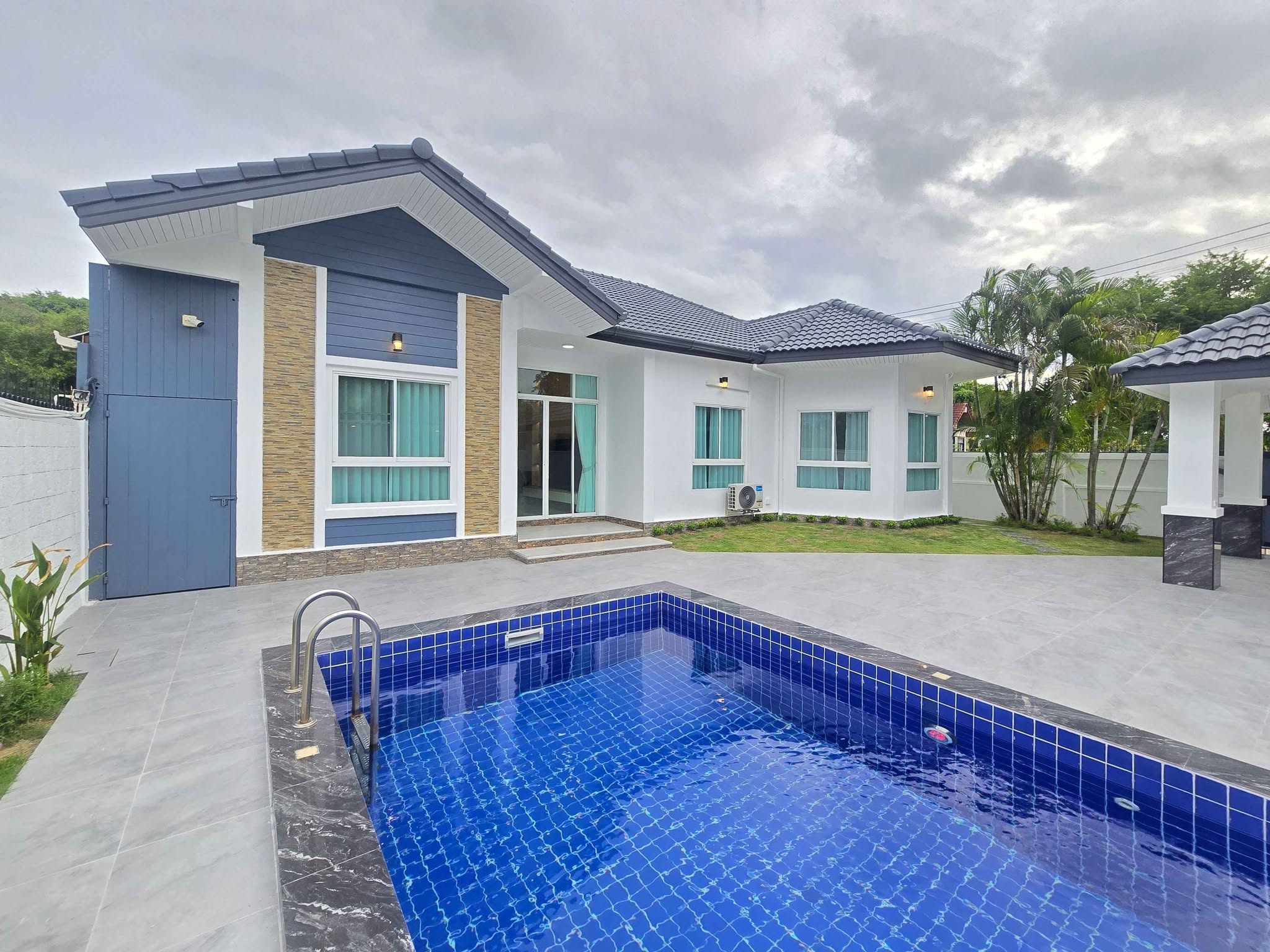 3 Bedroom House for sale in Mabprachan
