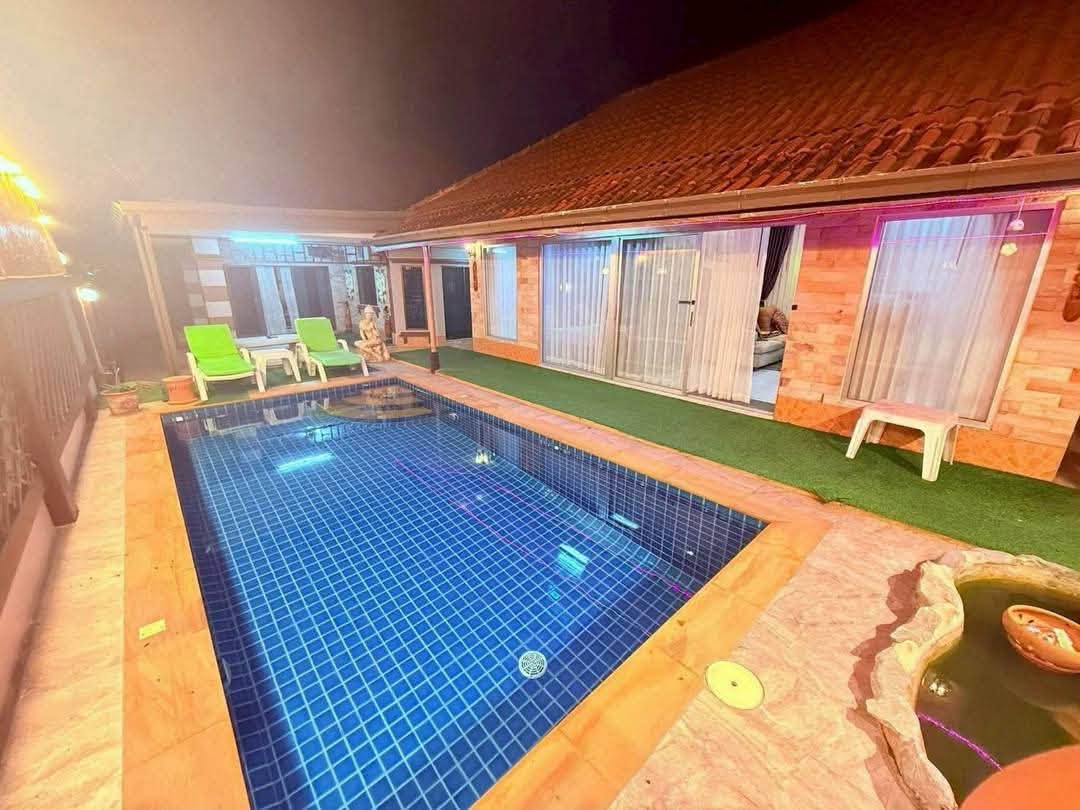 5 Bedroom House for rent in Noen Plub Wan
