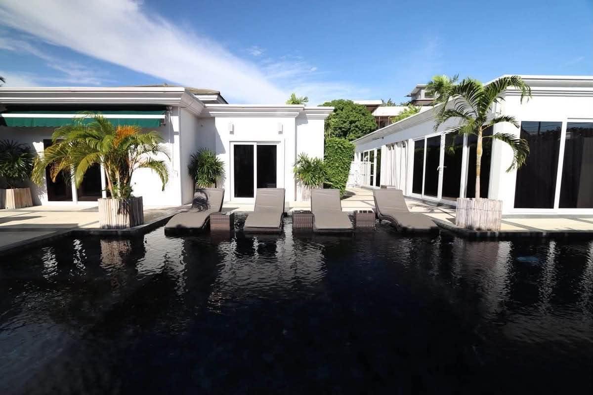 5 Bedroom Villa for rent at Siam Royal View