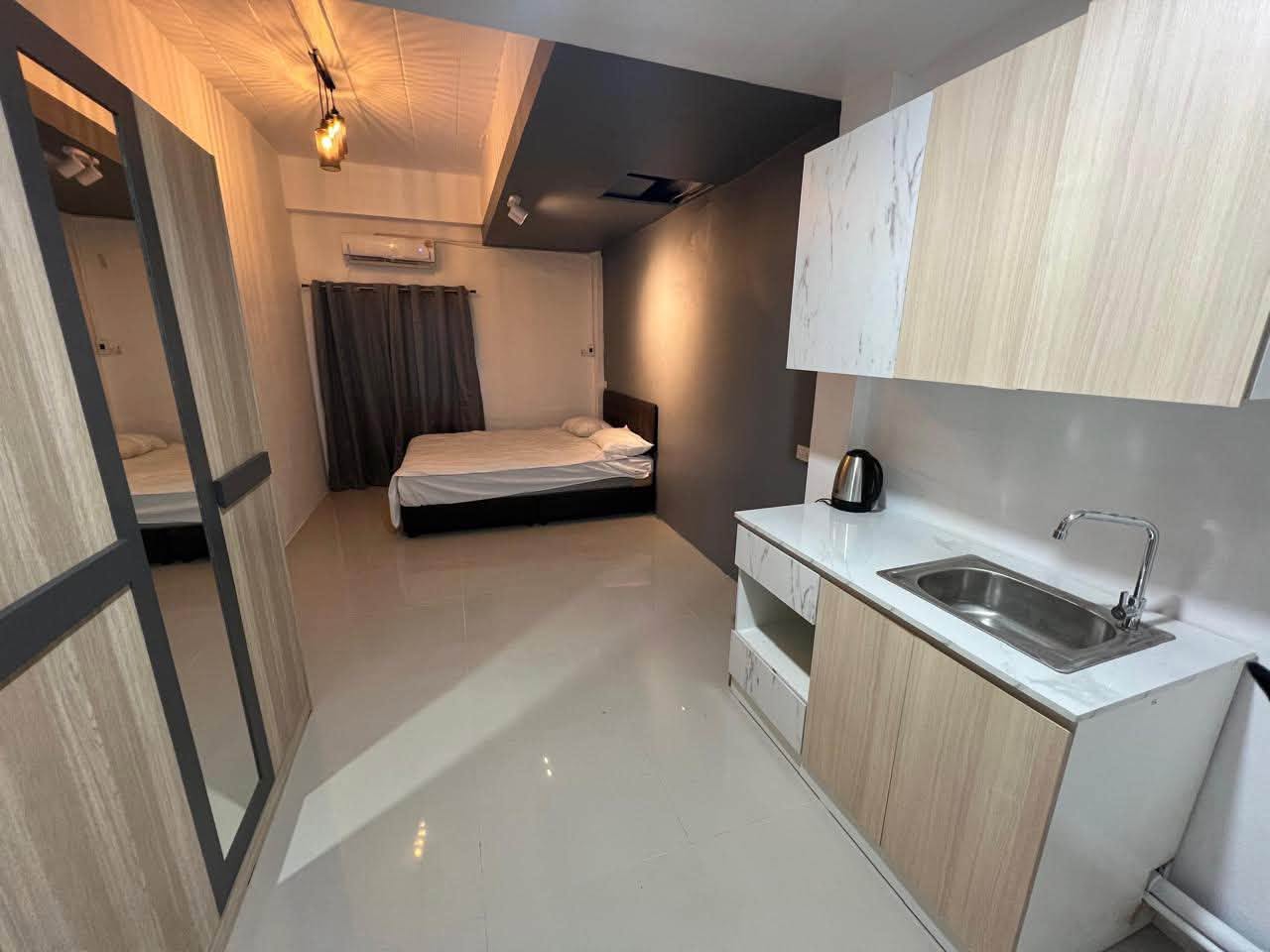 Studio for rent at Timber Inn