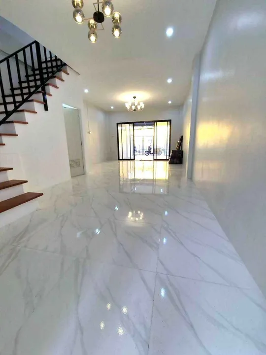 2 Bedroom Townhouse for sale in Soi Nernplubwan - Pattaya