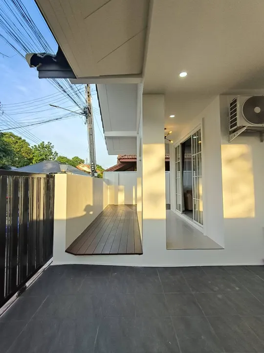 3 Bedroom House for sale in Mabprachan