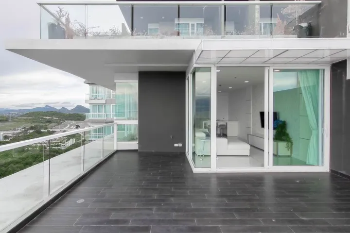 3 Bedroom Condo for sale at Del Mare Bang Saray