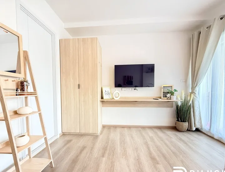 Condo for sale at Vay Phothisan 1