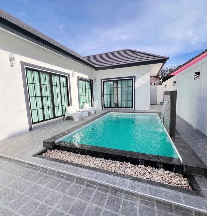 Photo from a listing at Green Ville
