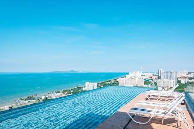 1 Bedroom Condo for sale at The Riviera Jomtien