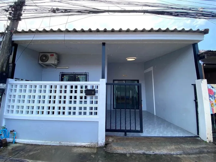 Listing photo