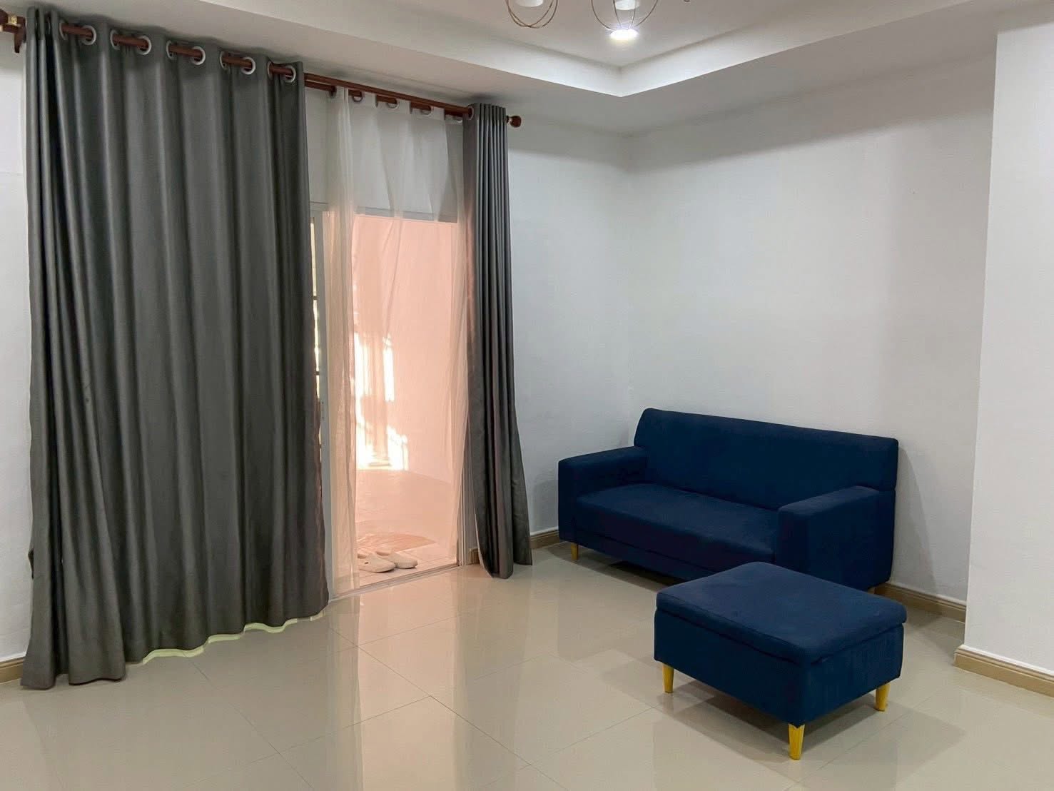 2 Bedroom Townhouse for rent in Khao Noi