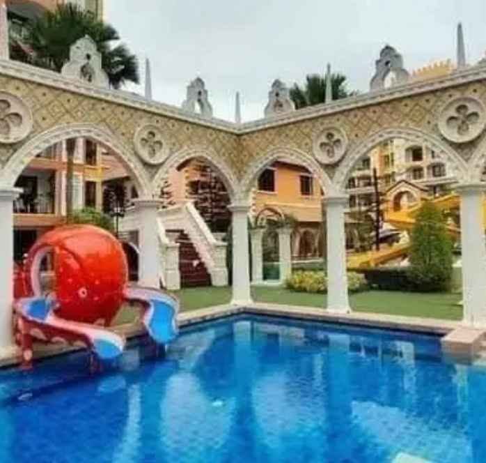 Studio for rent at Venetian