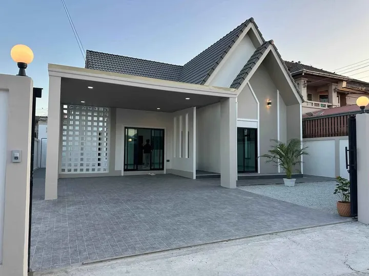 Listing photo