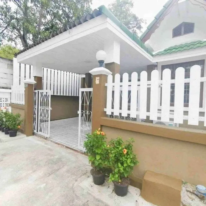 2 Bedroom Townhouse for rent at Mu Ban Saen Rak 3