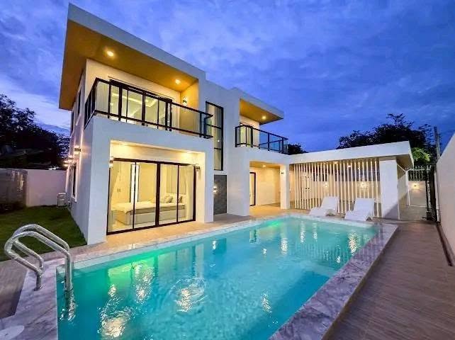 5 Bedroom Villa for rent in Thepprasit