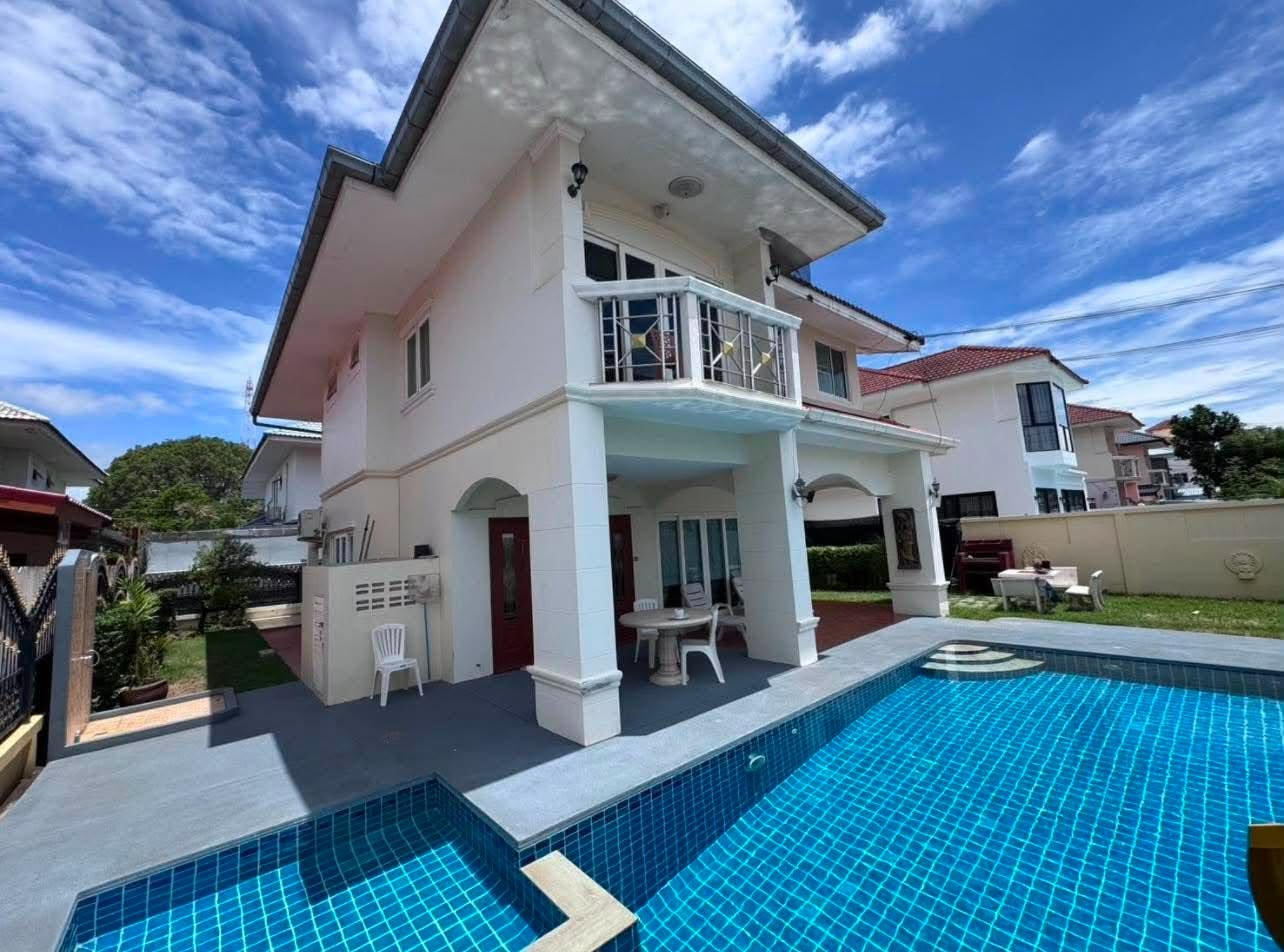 4 Bedroom Villa for sale at View Point Village