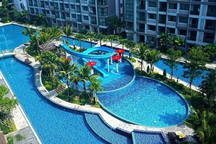 Photo from a listing at Dusit Grand Park