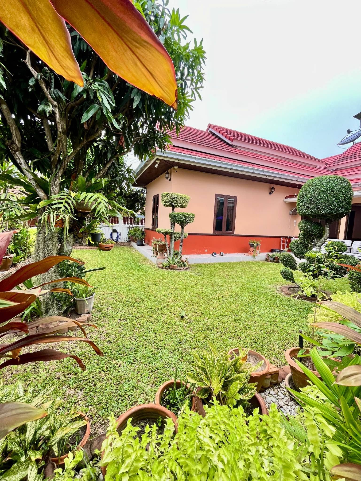 3 Bedroom House for sale in Bang Saray