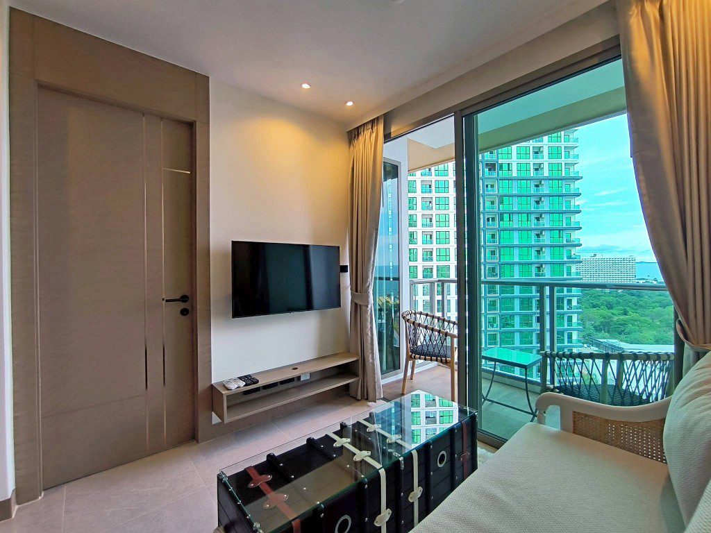 1 Bedroom Condo for rent at The Riviera Ocean Drive