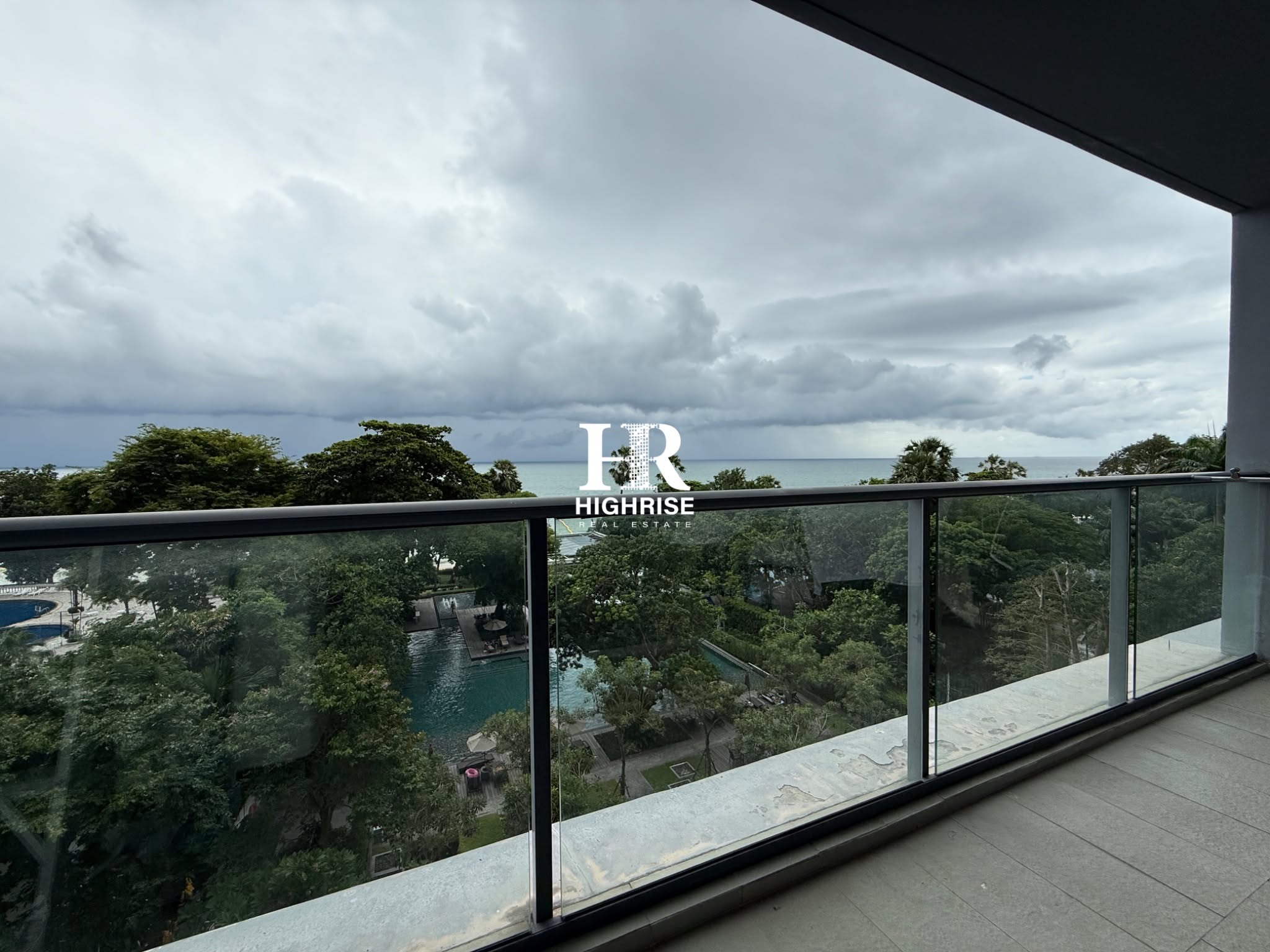 2 Bedroom Condo for rent at Zire Wongamat