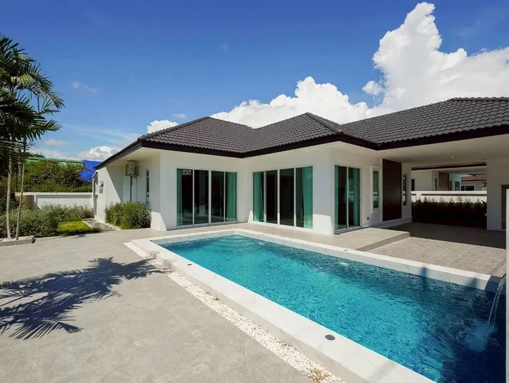 Photo from a listing at Garden View 2