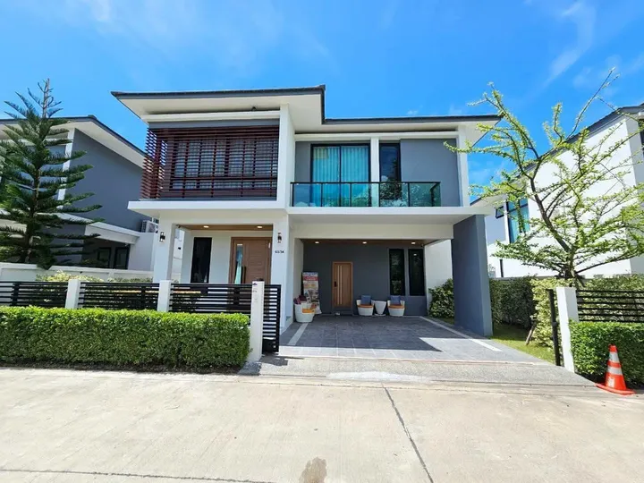 4 Bedroom House for sale in Huai Yai