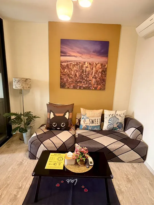 1 Bedroom Condo for rent at The Base