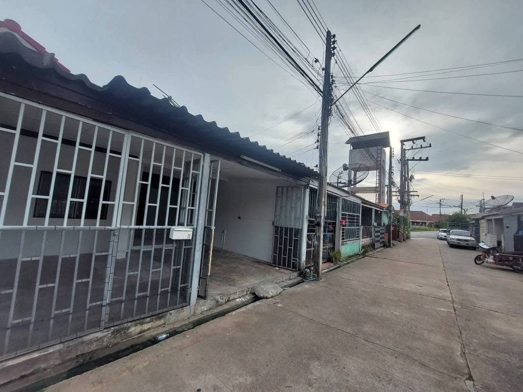 2 Bedroom Townhouse for sale in Pong