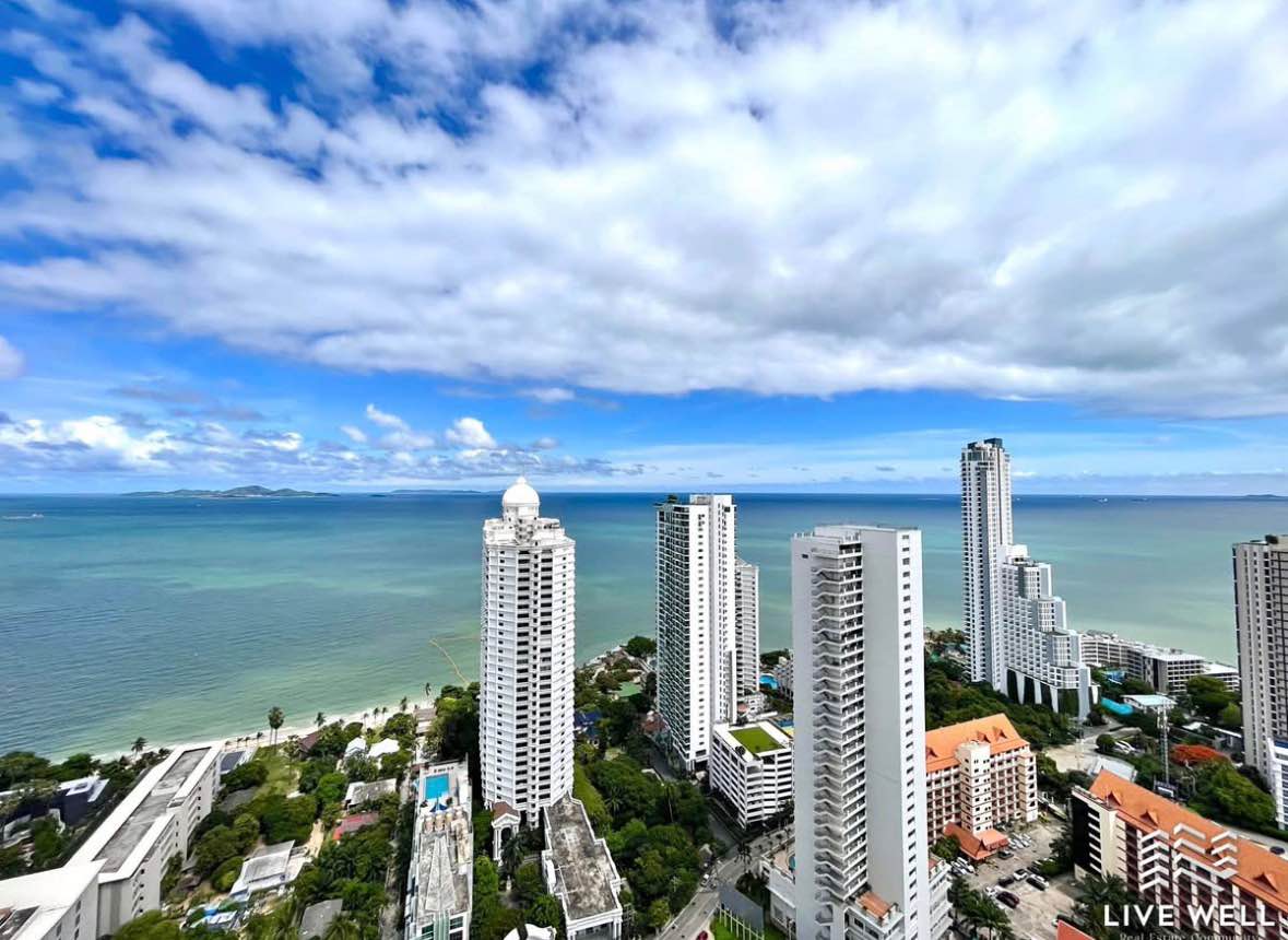 2 Bedroom Apartment for rent at Riviera Wongamat