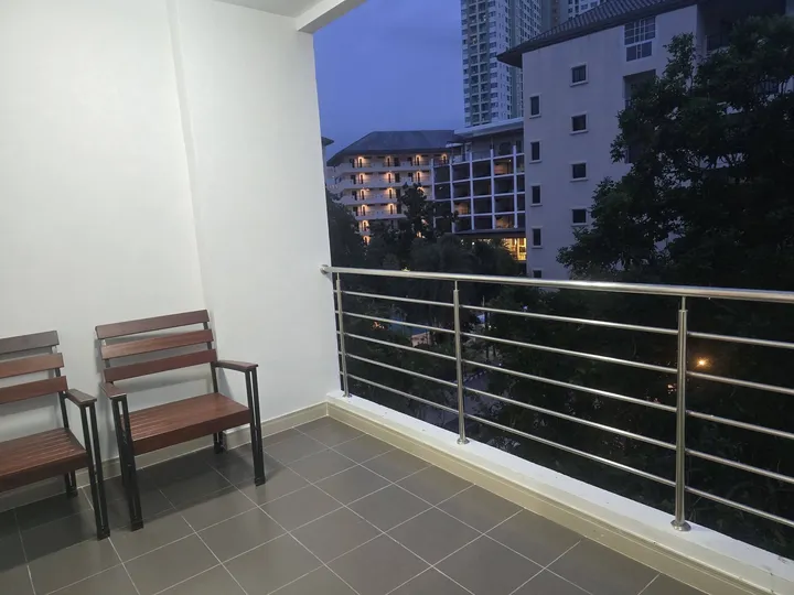 2 Bedroom Condo for rent at Wongamart Privacy
