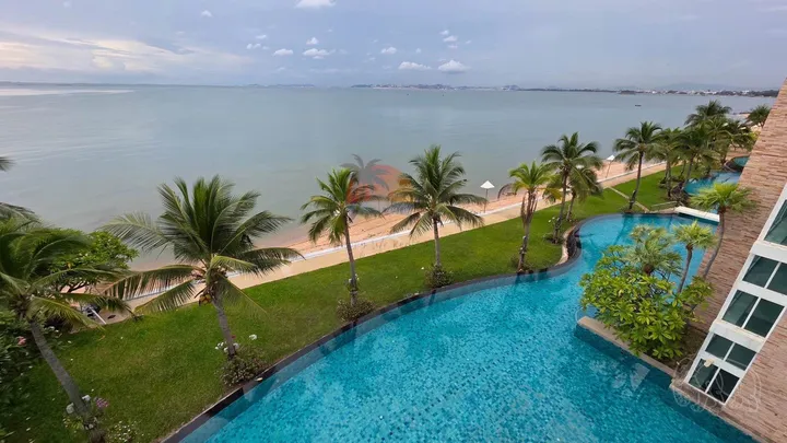 2 Bedroom Condo for sale at Ananya Beachfront Naklua