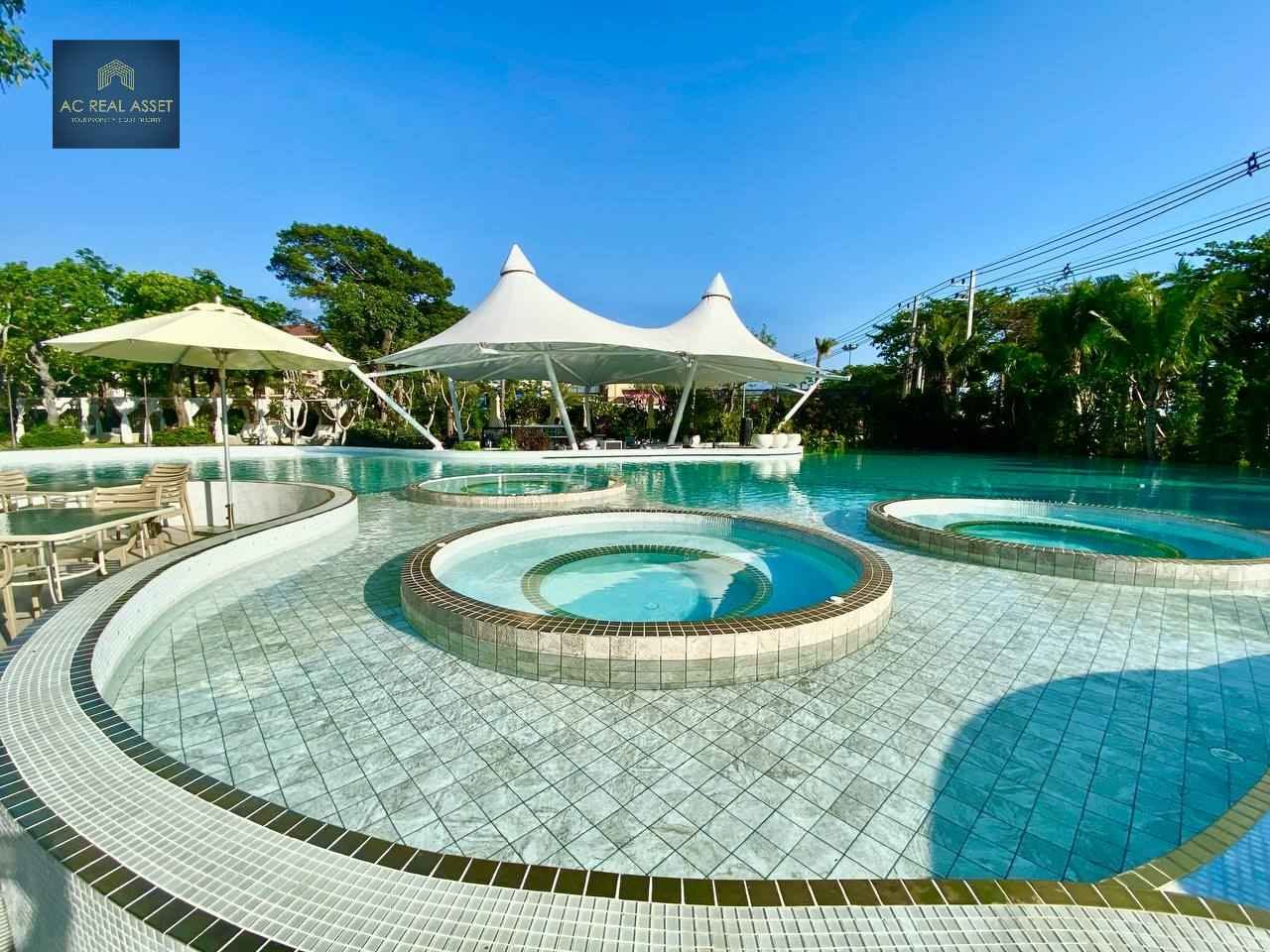 1 Bedroom Condo for sale at Copacabana