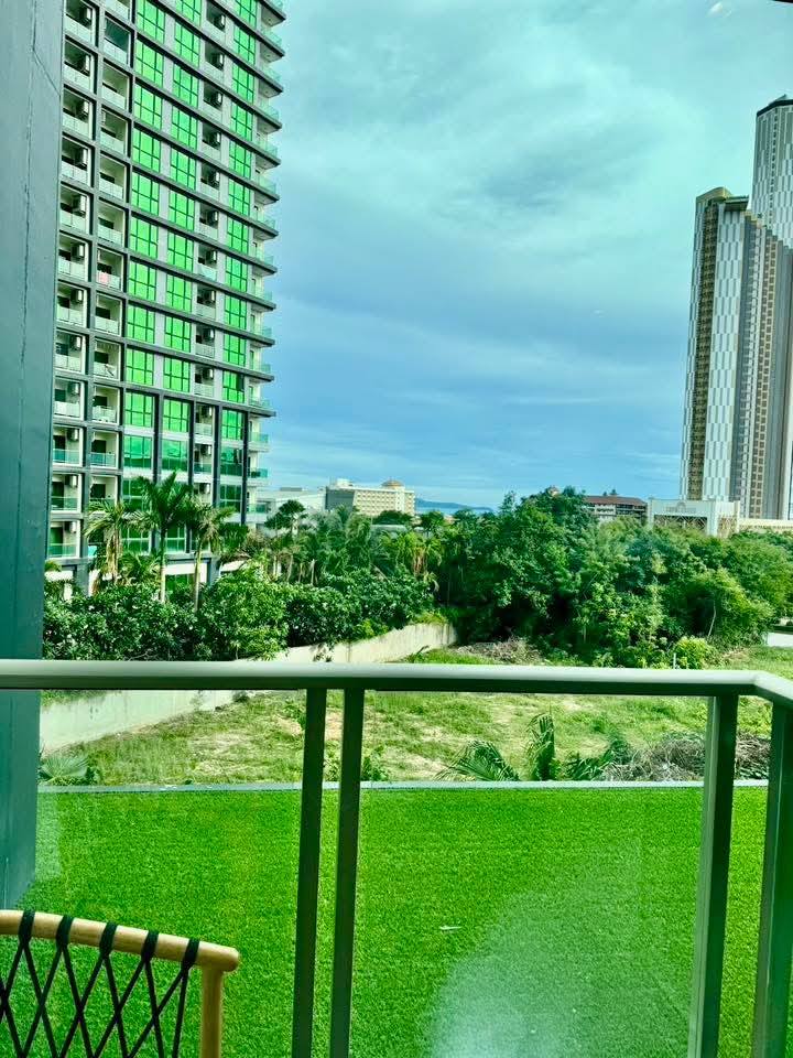 1 Bedroom Condo for rent at The Riviera Ocean Drive