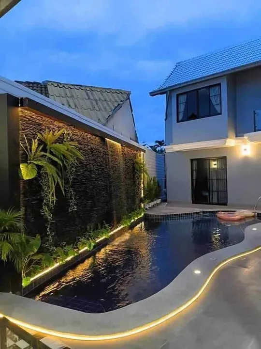 5 Bedroom Villa for rent at Soi Suk Sabai Villa
