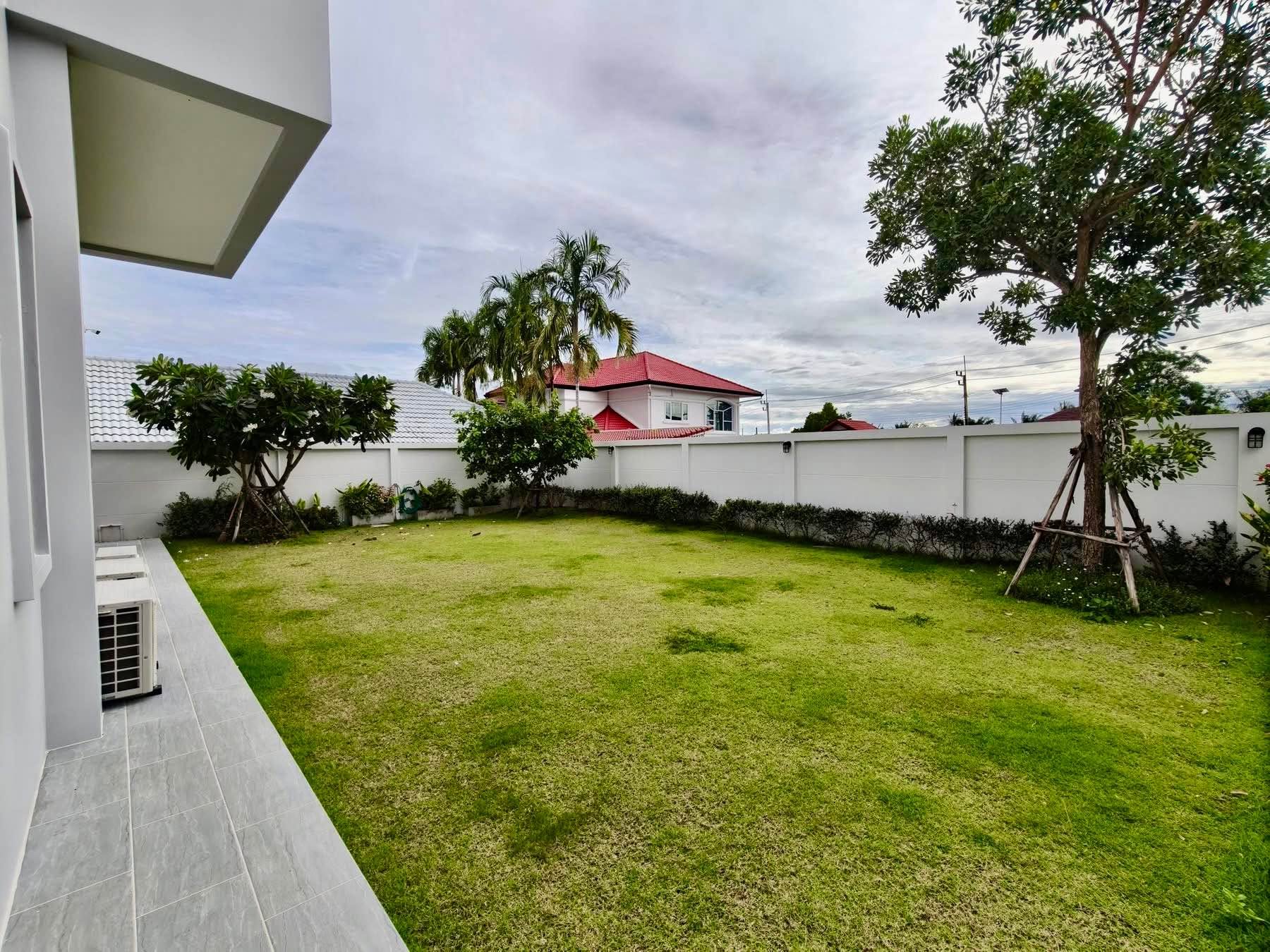 6 Bedroom Villa for rent in Mabprachan