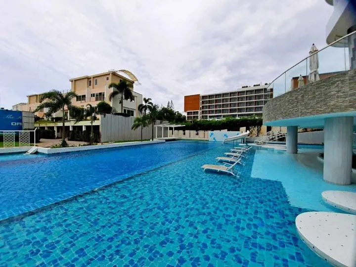3 Bedroom Condo for rent at La Royale Beach